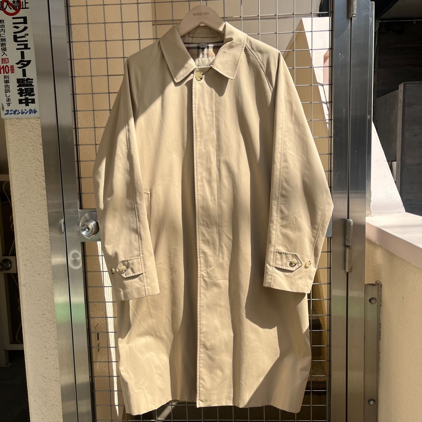Burberry バーバリー The Camden Trench Coat トレンチコート SIZE 52.8064733 SIZE52 カムデン 現行モデル 代官山HRK666