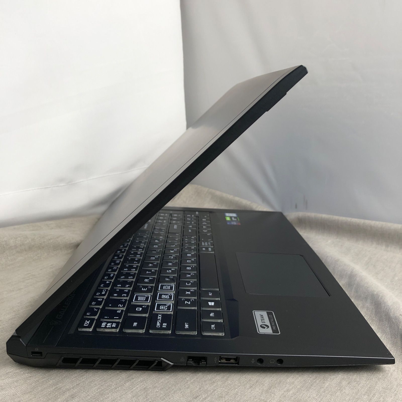 GCR1650NF ドスパラ、エントリーモデルの17.3型ゲーミングノートPC 