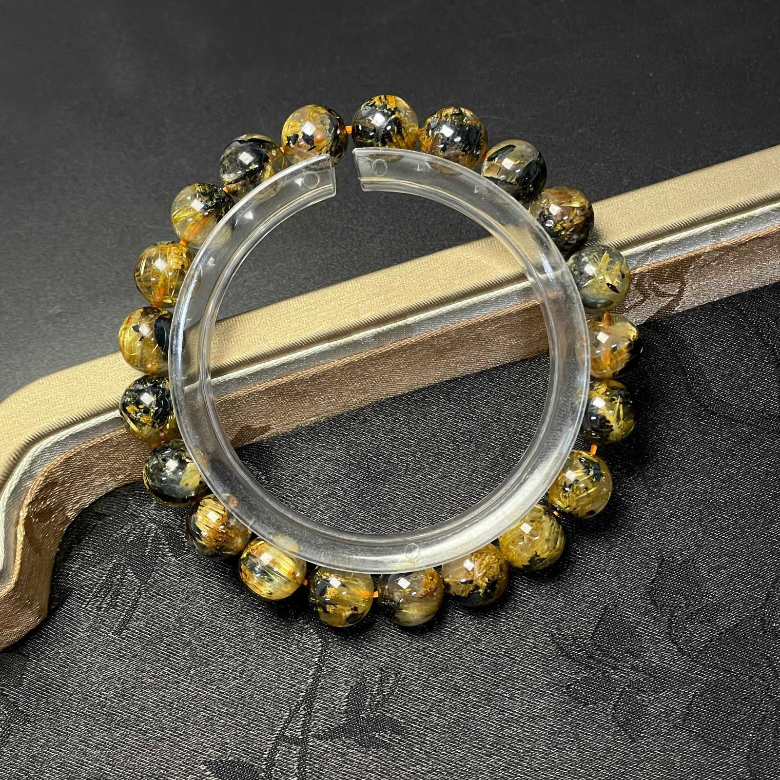 黄金針水晶 金運