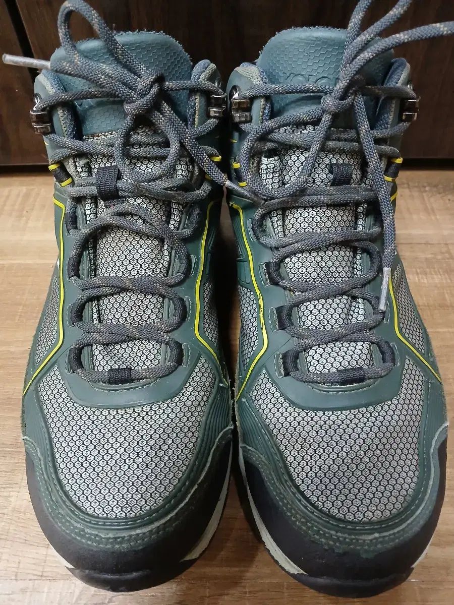 Kolon Sport(コーロンスポーツ) GORE-TEX(ゴアテックス) 260mm