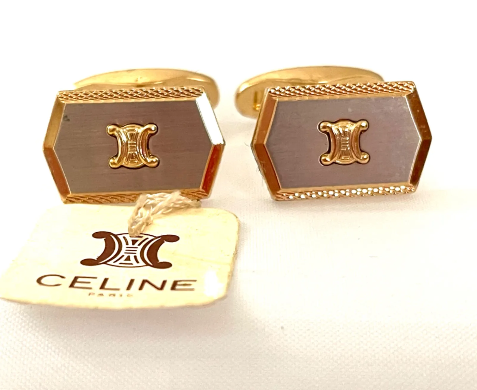 セリーヌタイピン、カフス