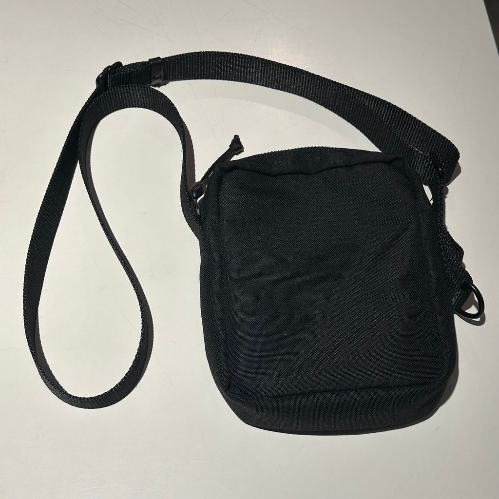 綺麗な Maison Margiela メゾンマルジェラ 20SS MINI CROSSBODY POUCH ショルダーポーチ S55WB0014 ブラック 表参道A10 表情豊かな