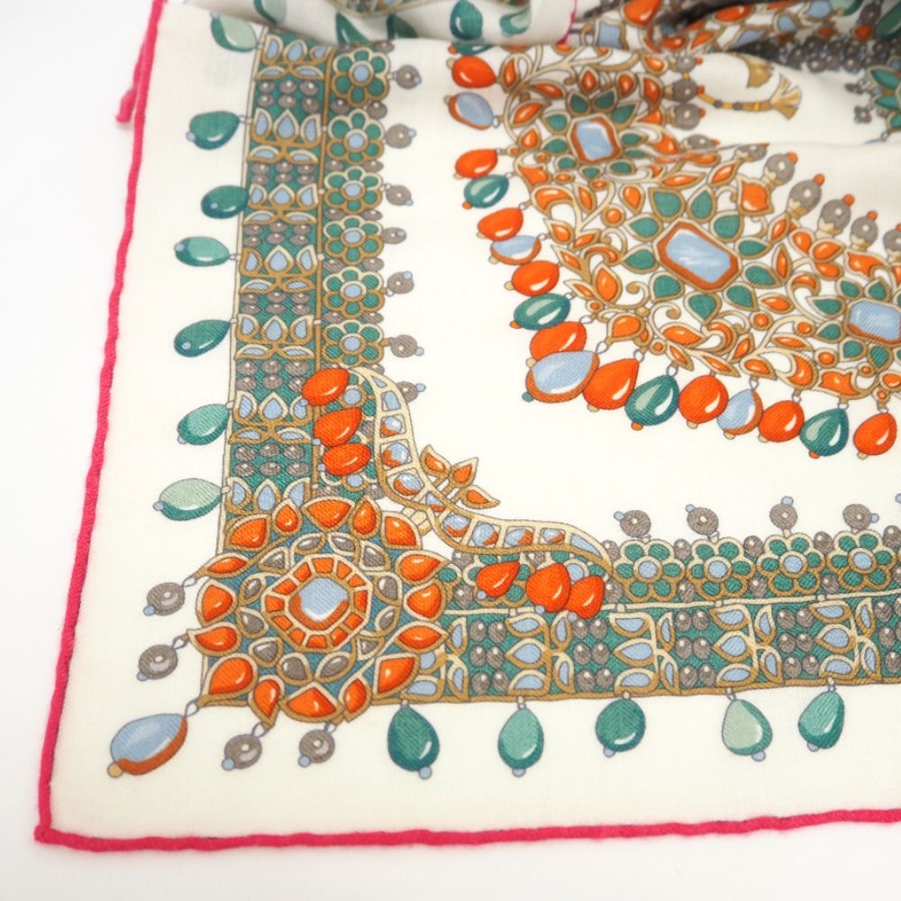 HERMES カレ140 カレジェアン マハラジャの装身具　タグなし HERMES/エルメス カレ140 カレジェアン PARURES DES MAHARAJAS
