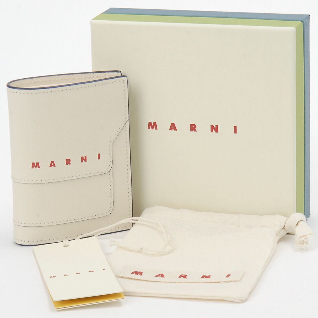 専用】 MARNI マルニ 二つ折り財布 マルニ 二つ折り財布 レディース