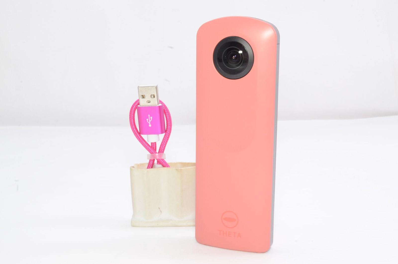 RICOH 360度カメラ RICOH THETA SC (ピンク) 全天球カメラ 910741 - メルカリ