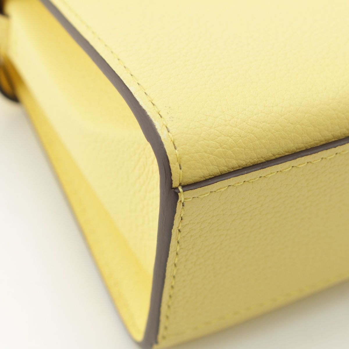 デルヴォー タンペートクラッシュ ジャンピングカーフ 2way ショルダー  