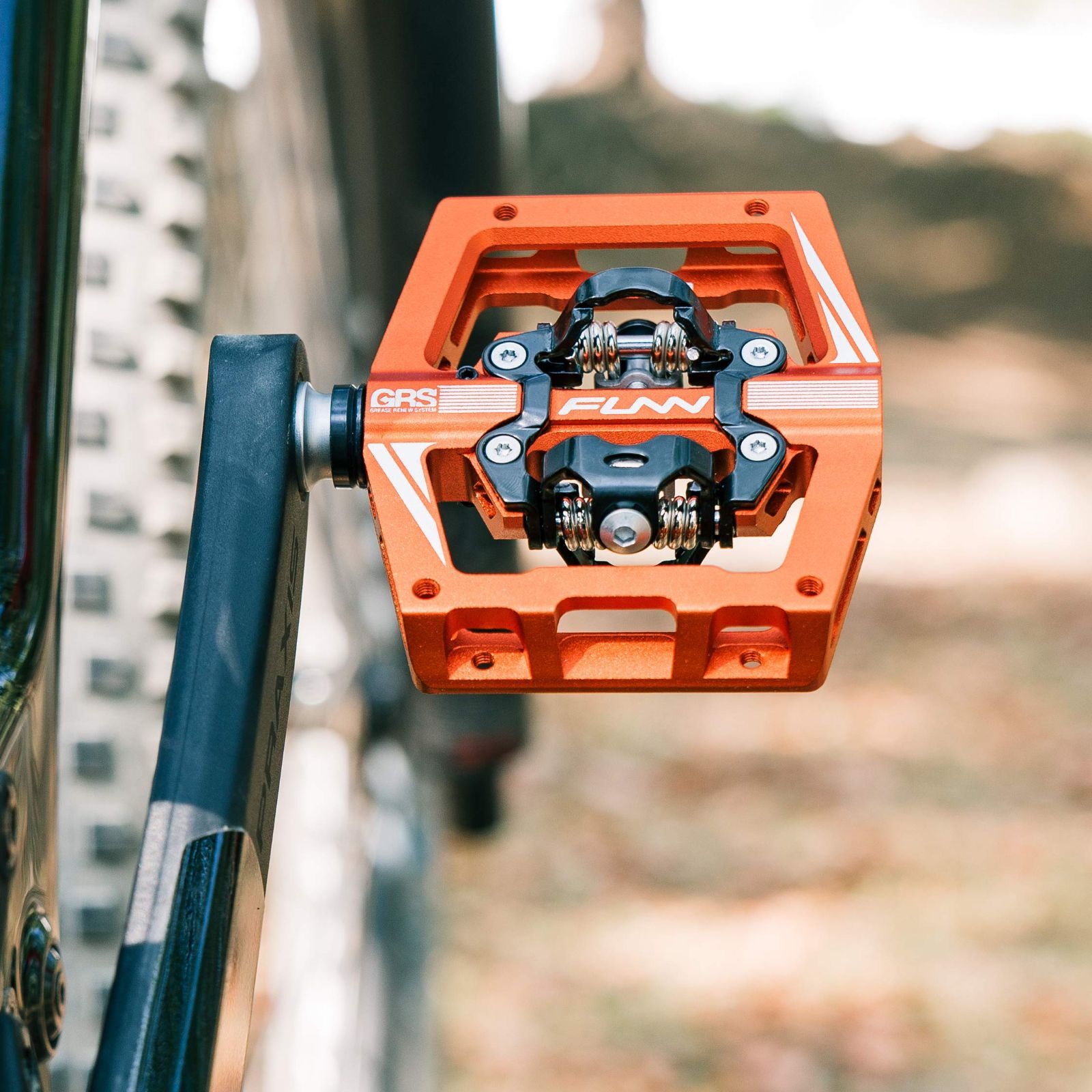 Funn マンバ S Mamba S ビンディング ペダル - 両面 SPD 対応 マウンテンバイク ペダル - 片面 フラットペダル - マウンテンバイク BMX 自転車 グラベル自転車に適用 自転車 ペダル 9|16??鋼車軸