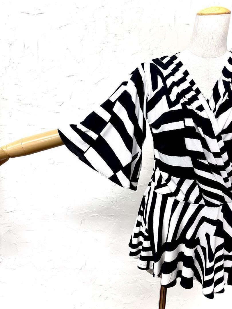 社交ダンス カシュクールカットソー白黒821