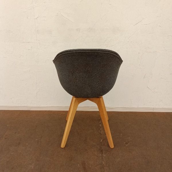 リビングチェア