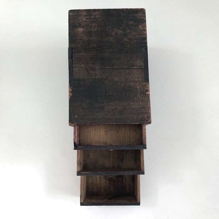 小箪笥三段抽斗【骨董品】高さ約23cm　卓上サイズ 小箪笥三段抽斗【骨董品】高さ約23cm 卓上サイズ - メルカリ