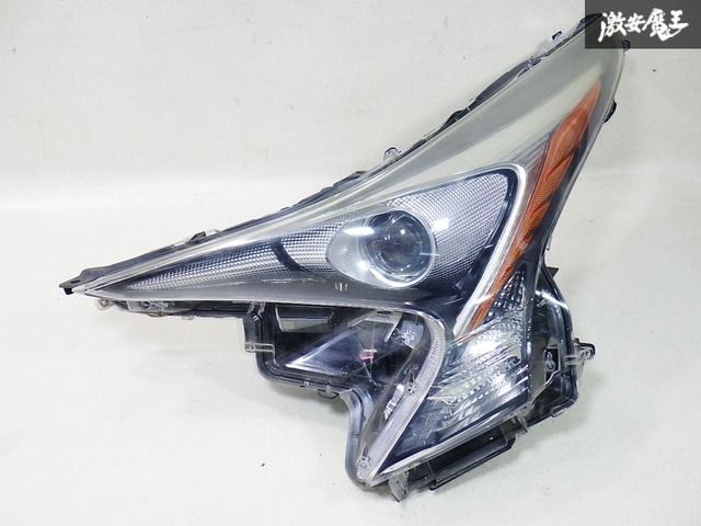 トヨタ　プリウス　ZVW50.51　右ヘッドライト　ヘッドランプ トヨタ 純正 ZVW50 ZVW51 ZVW55 50 プリウス 前期 LED ヘッド