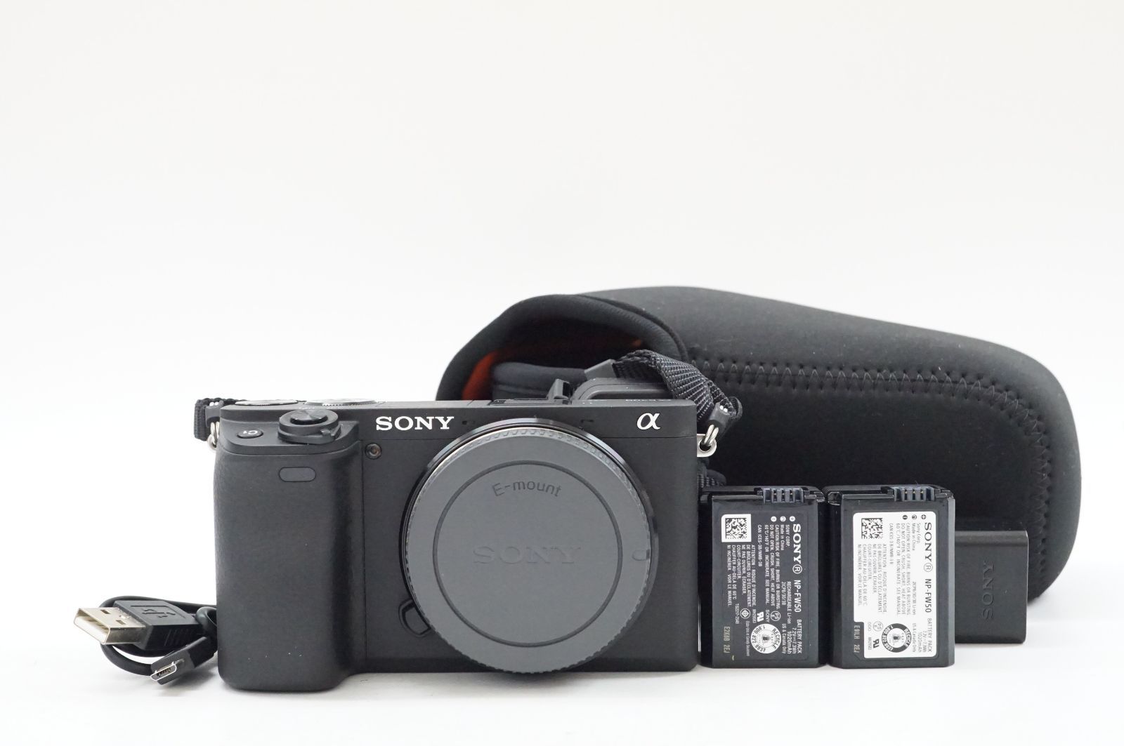 C040957-1)SONY a6400 ILCE-6400 ブラック シャッター数320回以下