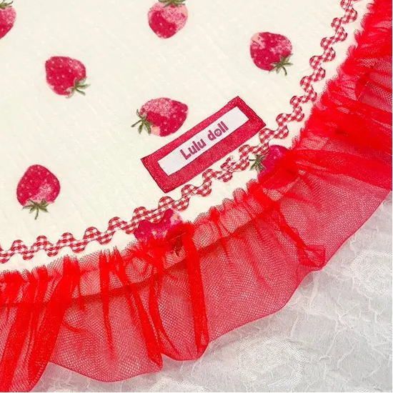 激安特価で販売中！ 犬のマット ドッグカフェ ルルドール キュートいちごマット DM890