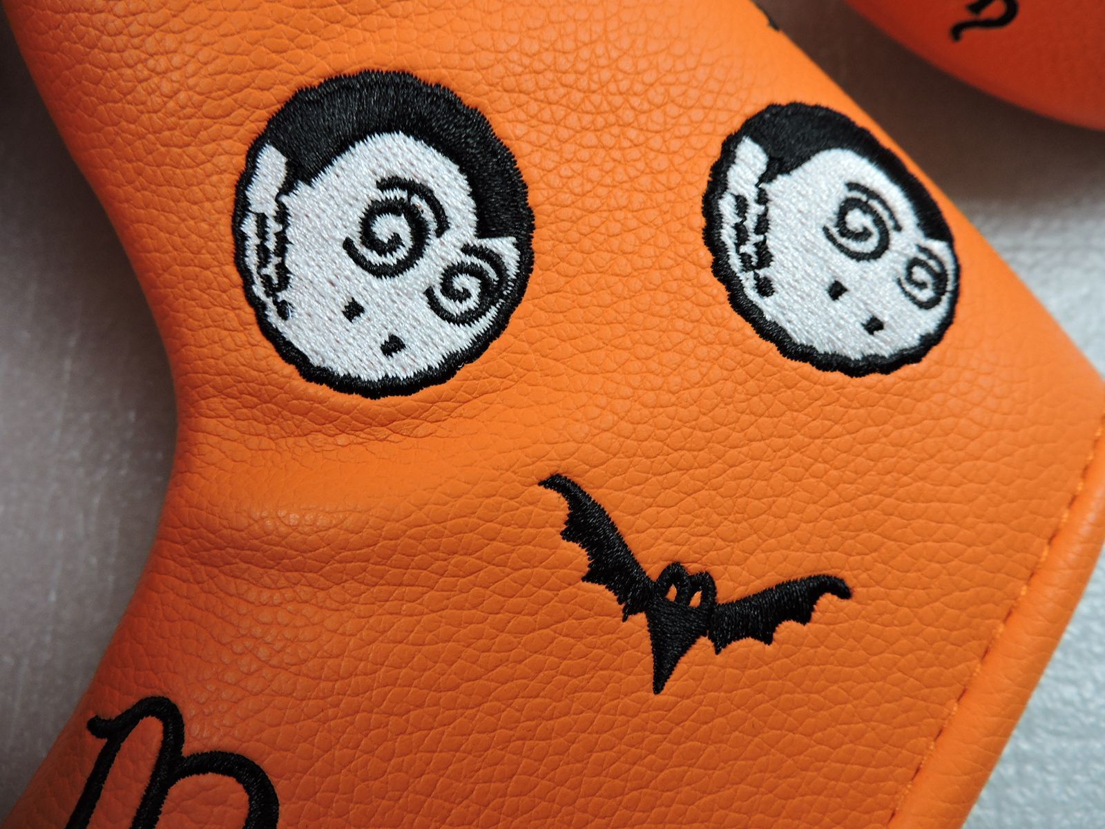 ヘッドカバー オレンジ