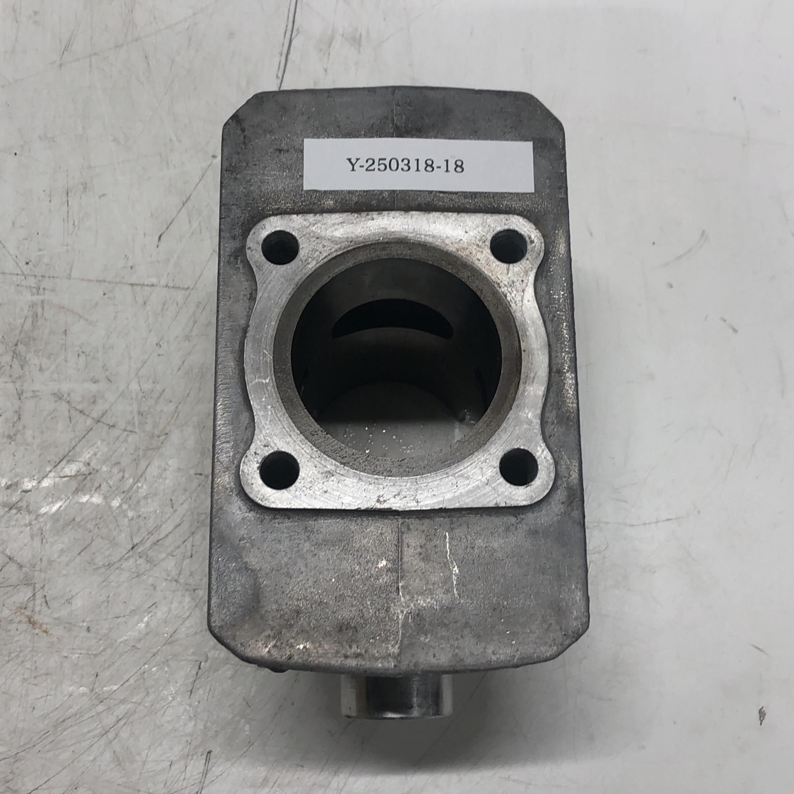 KAWASAKI 350SS シリンダー（2） 部品取り カワサキ [Y-250318-18