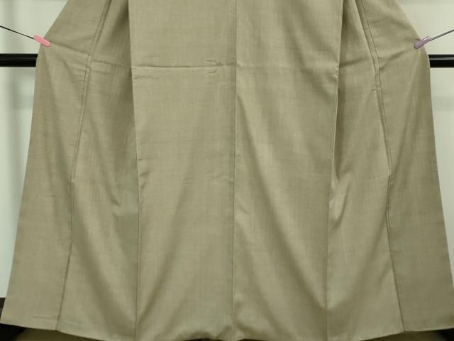 平和屋本店□極上 本場結城紬 重要無形文化財 奥順謹製 色無地 亜麻色