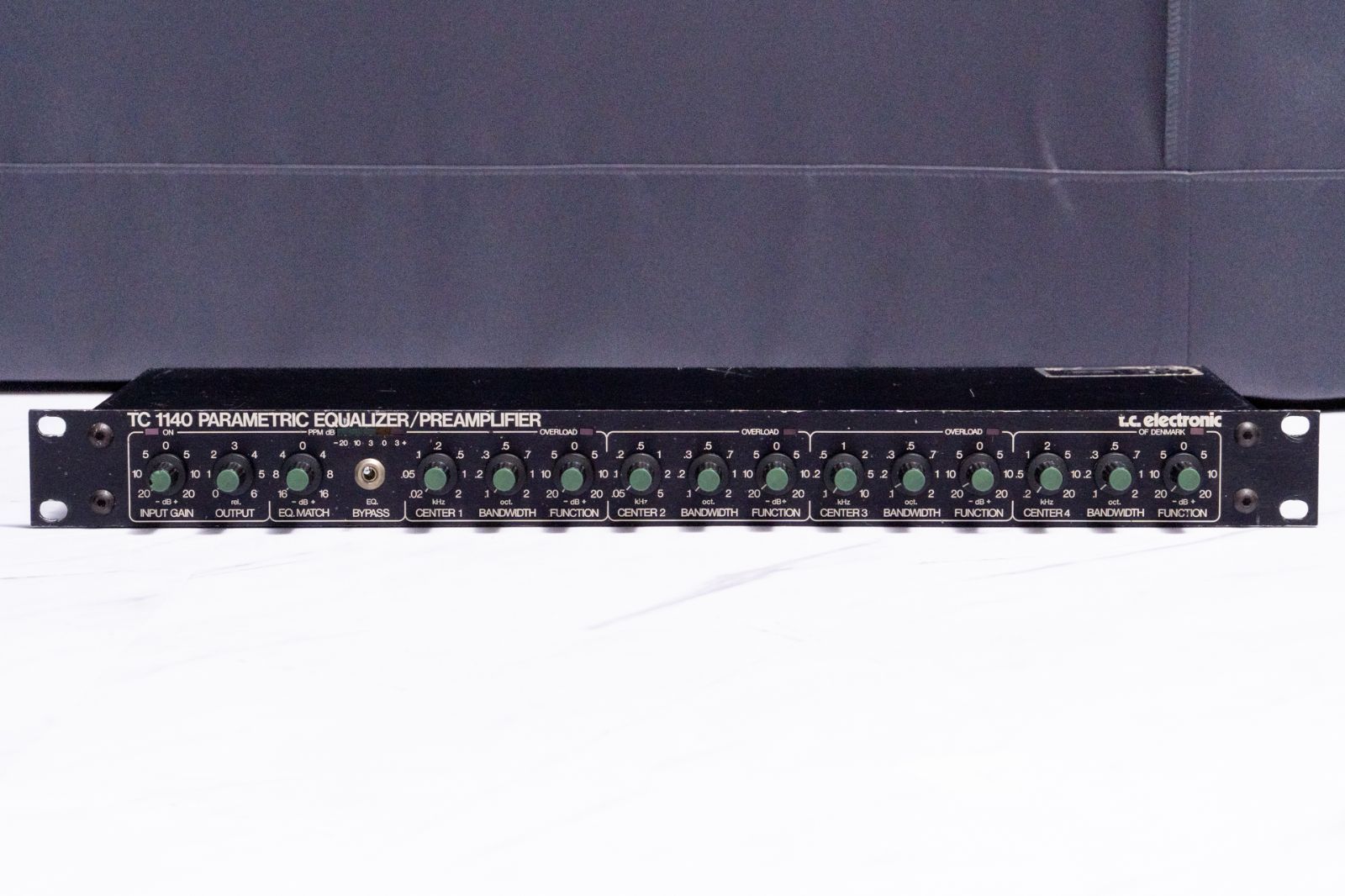 used】tc electronic / TC1140 Parametric Equalizer/Preampfier【GIB