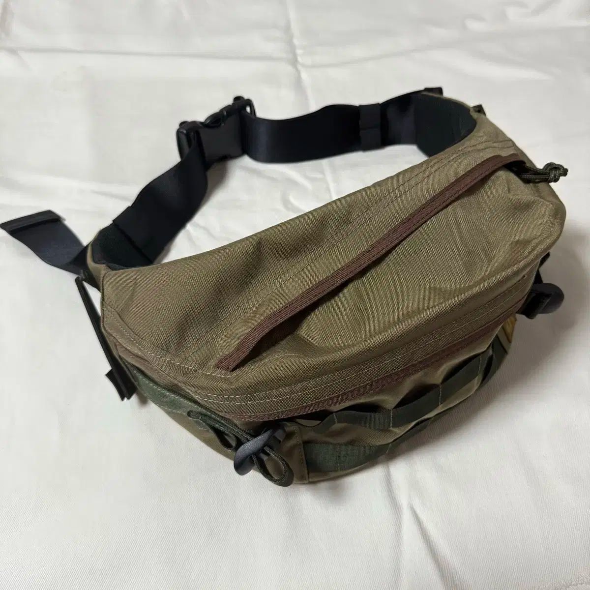 OS WHEELERS ウルティマTHULE ハーフドーム ファーニーパック カーキ