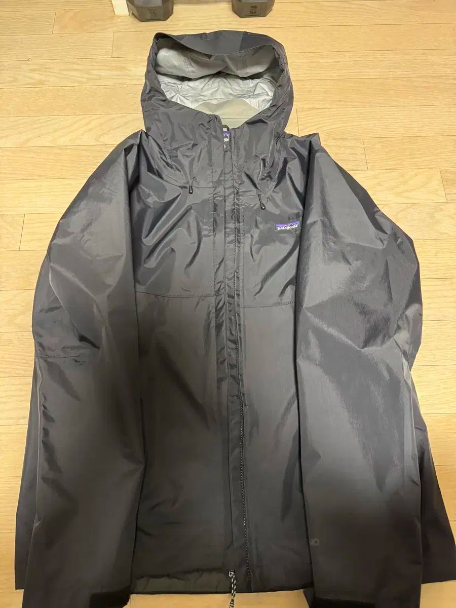 パタゴニア トレントシェル 3 L ジャケット ブラック Lサイズ