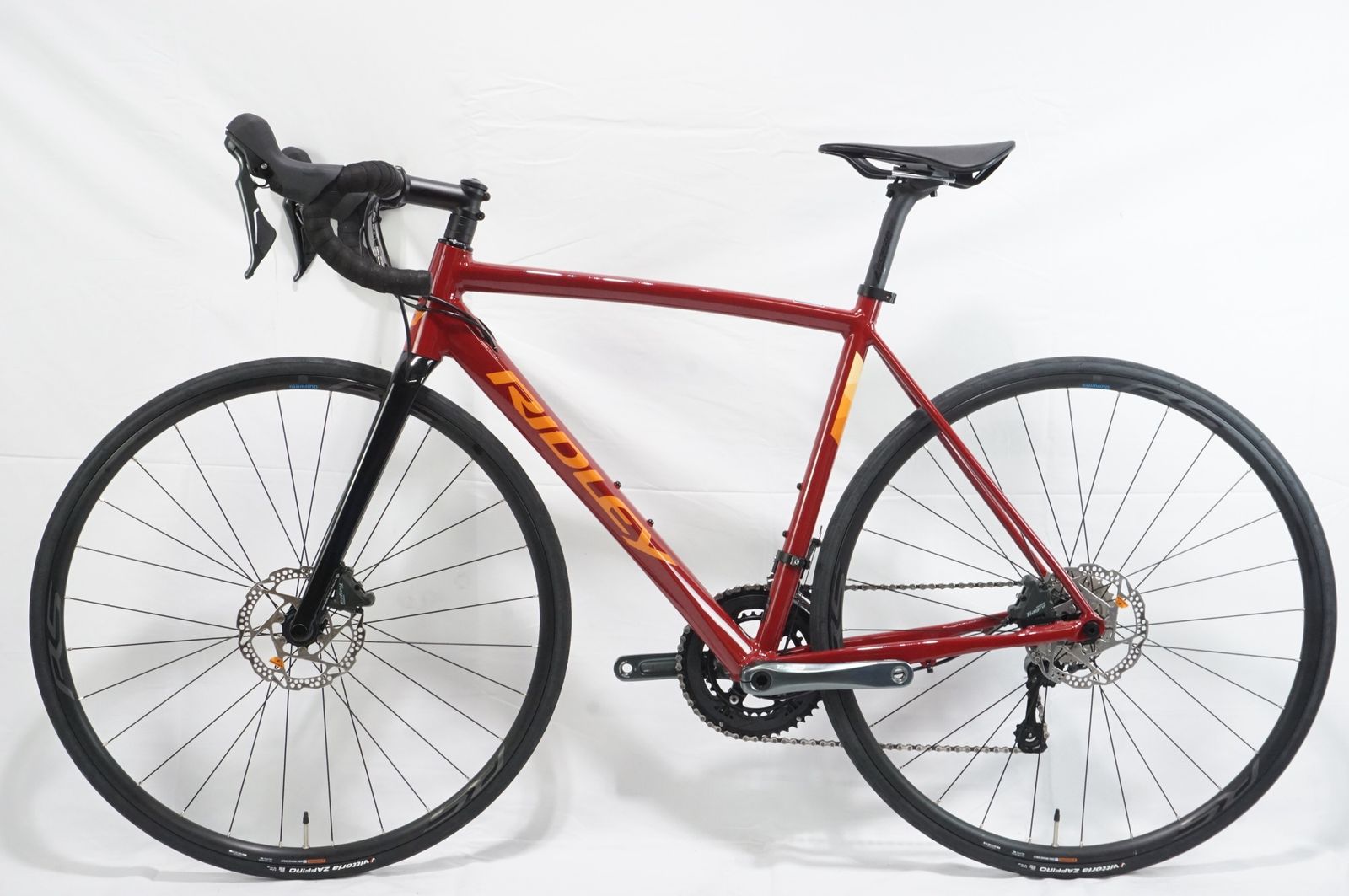 Ridley FENIX SLA 2024 DISC 黒 XS 完成車 決算SALE延長！】クセのないシンプルなシルエット。「RIDLEY