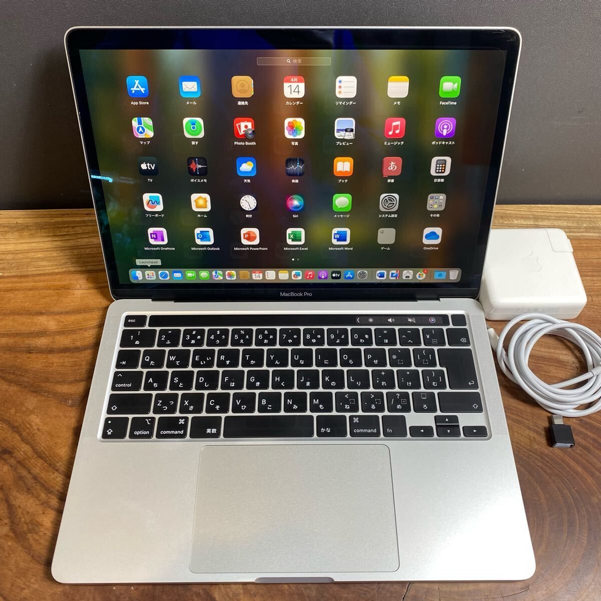Apple MacBook