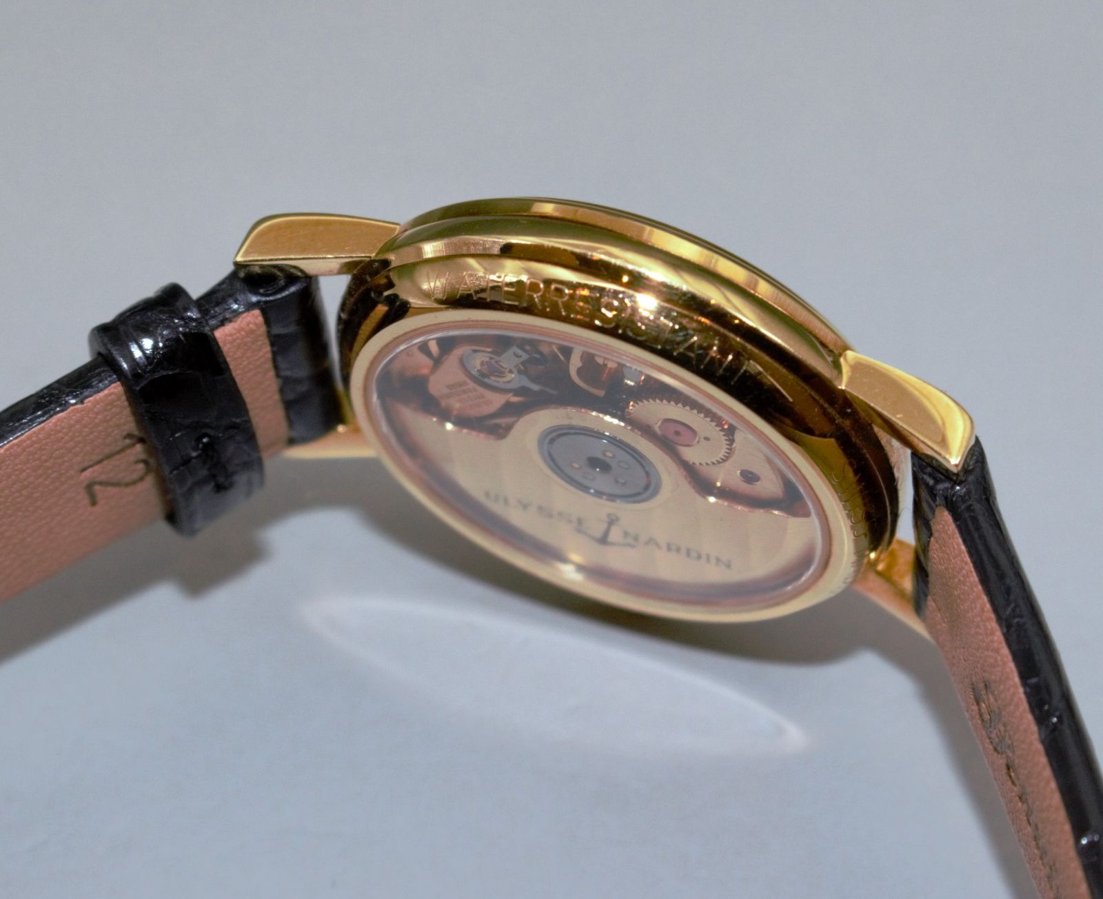 時計 ULYSSENARDIN