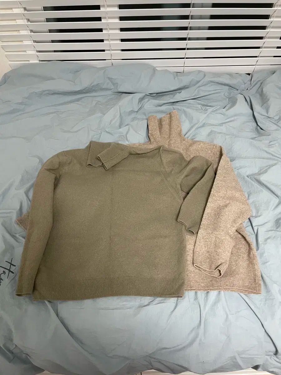【雷市場（ポンジャン）商品韓国直送】 Massi Modutti(マッシモ ドゥッティ) ウール カシミア ニット セーター (オリーブ オートミール) xl