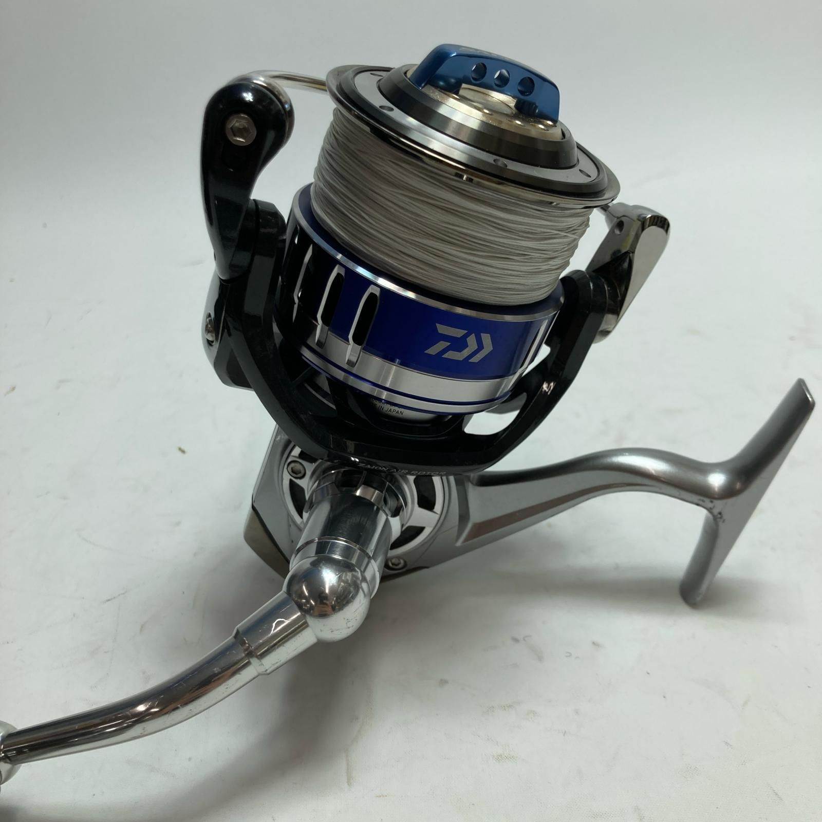  DAIWA ダイワ リール スピニングリール 15ソルティガ5000 H 059557 リールポーチ付 スピニングリール リール