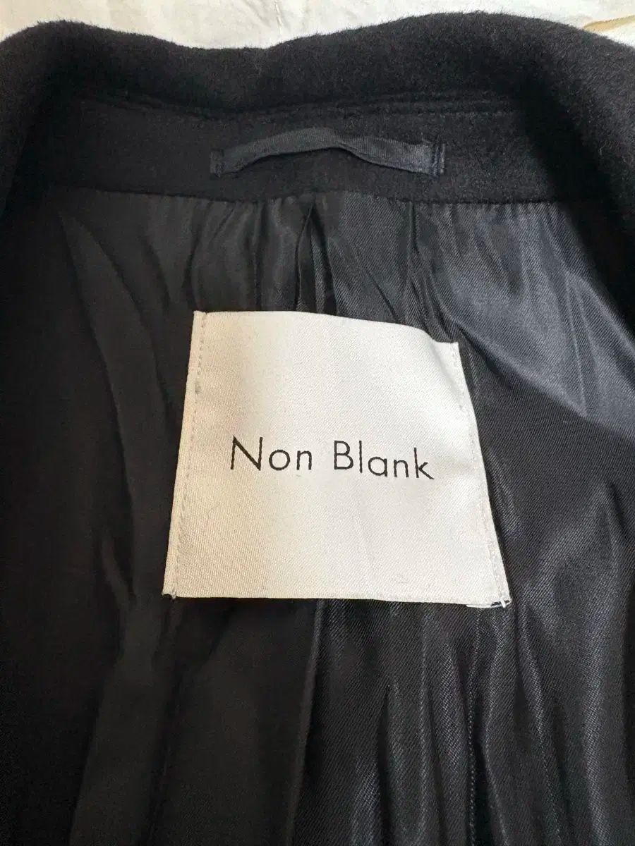 ノンブランク ３ボタン カシミア コート