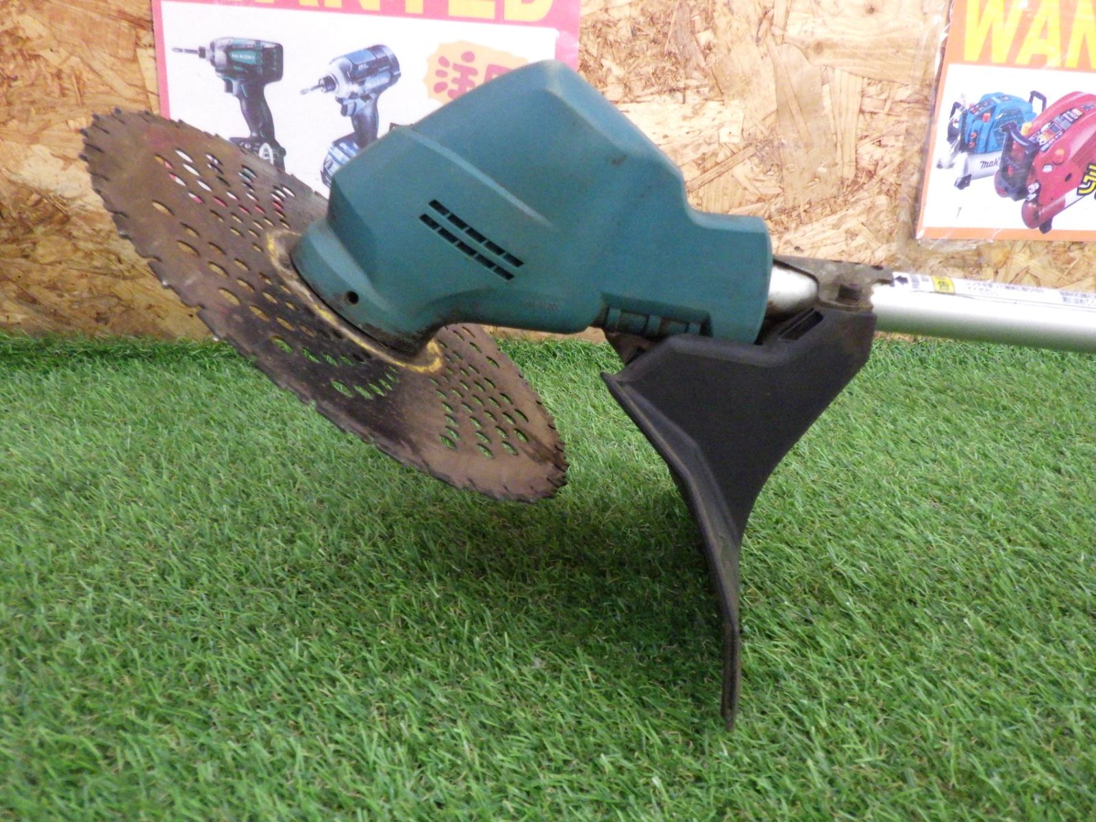 マキタ 充電式草刈機 MUR142UDZ 本体のみ Uハンドル 14.4V 動作 済 品 北海道 沖縄離島発送不可 STEELWINDOWSANDDOORS_COM