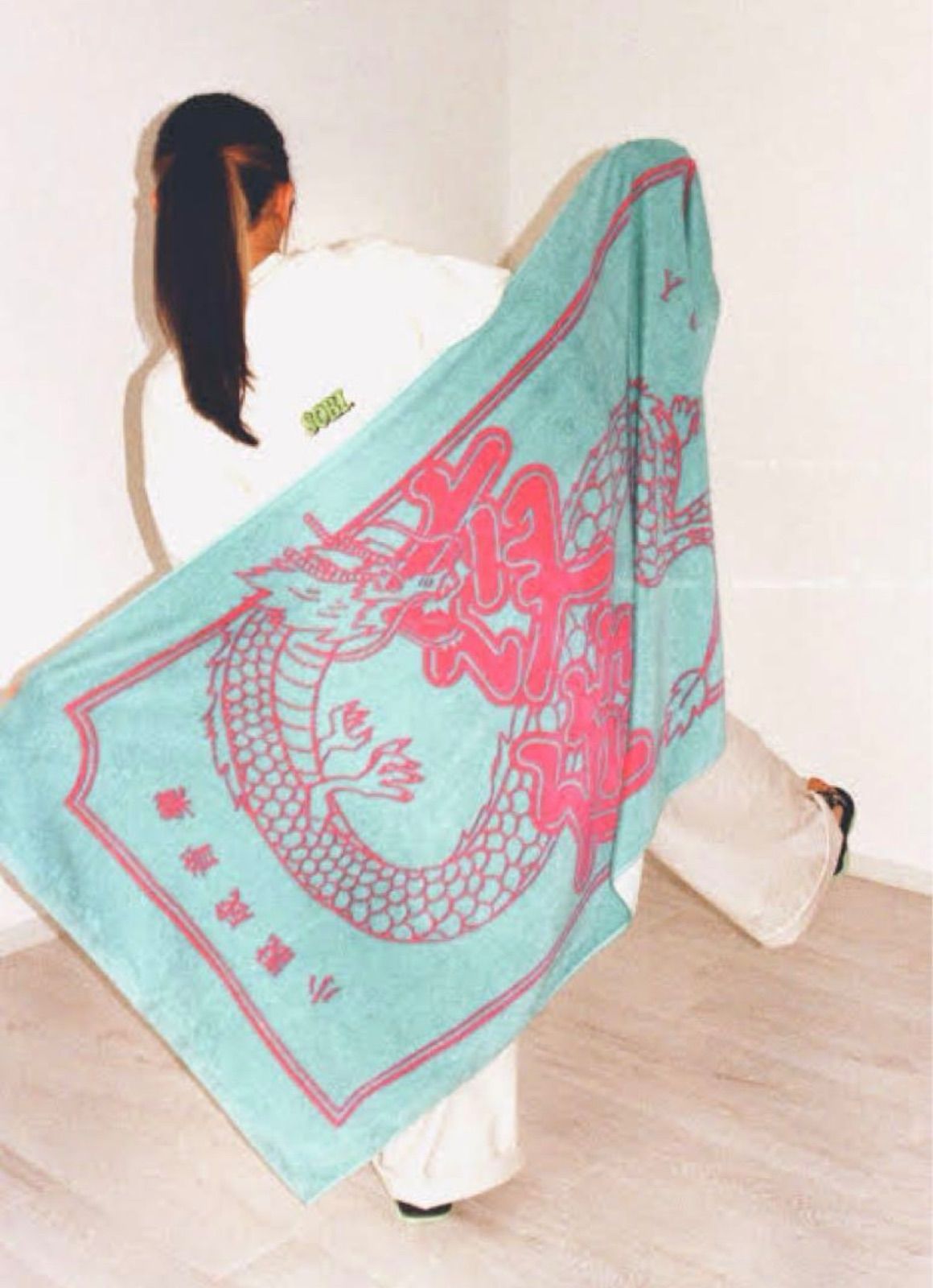 新品未開封 YOASOBI ビーチタオル 夜遊 2022 - メルカリ