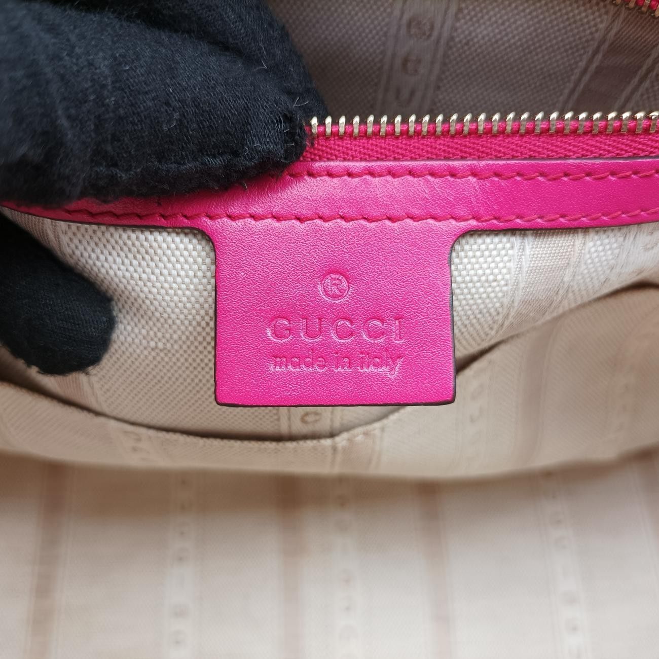 ☢ グッチGucciヒラリー