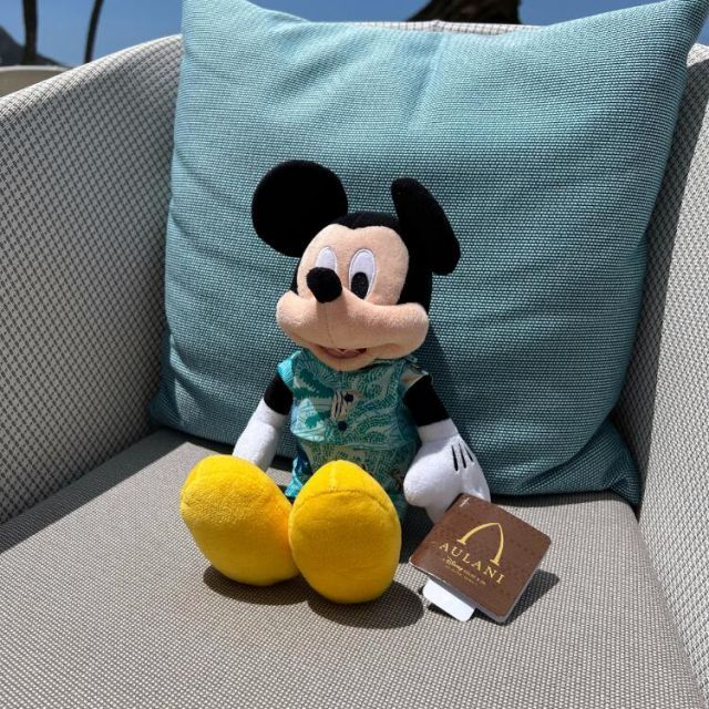 ミッキー マウス ぬいぐるみハワイ限定 ディズニー アウラニ ホテル Disney Aulaniリゾート Mickey Mouse かわいい アロハ シャツ 黄色い靴 ディズニー好きに お土産 おみやげ GIFT
