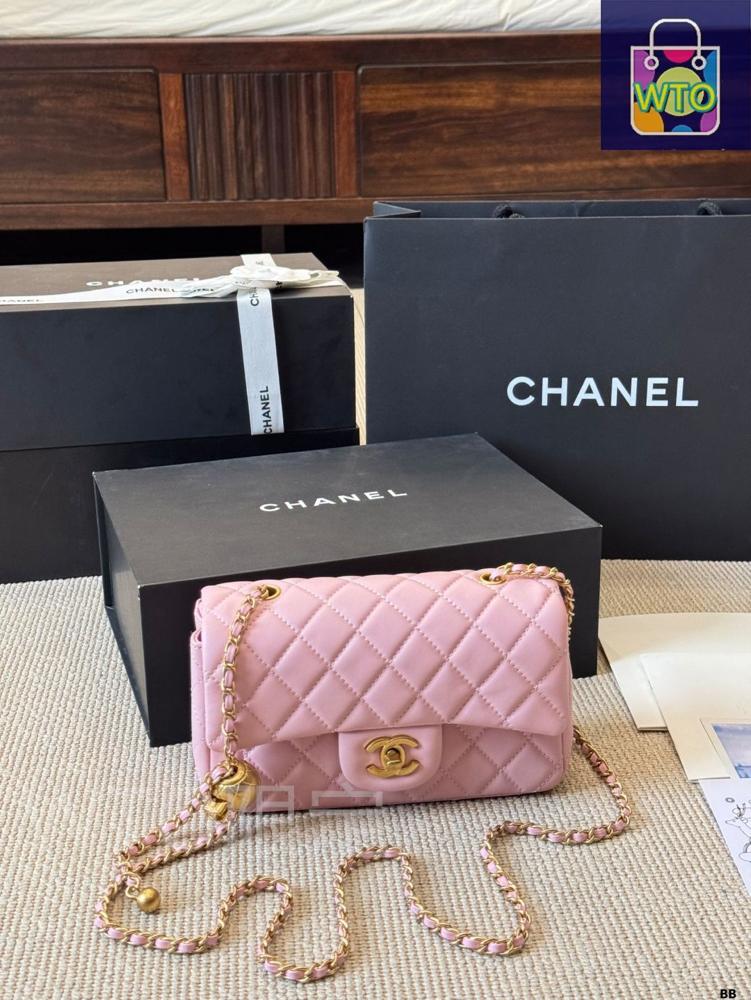 今日特価】Chanel シャネル ゴールドボールスクエアミニバッグ