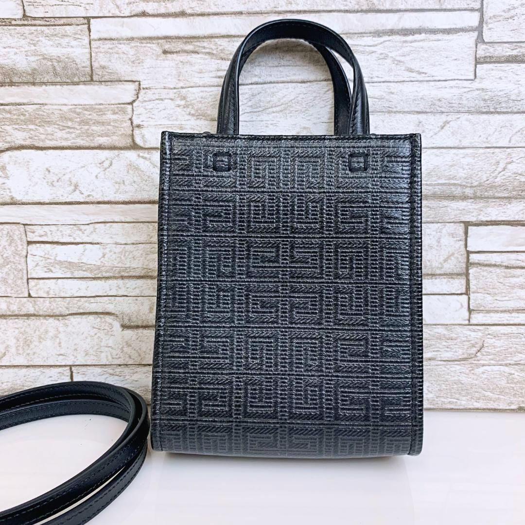 ショルダーバッグ ジバンシィ