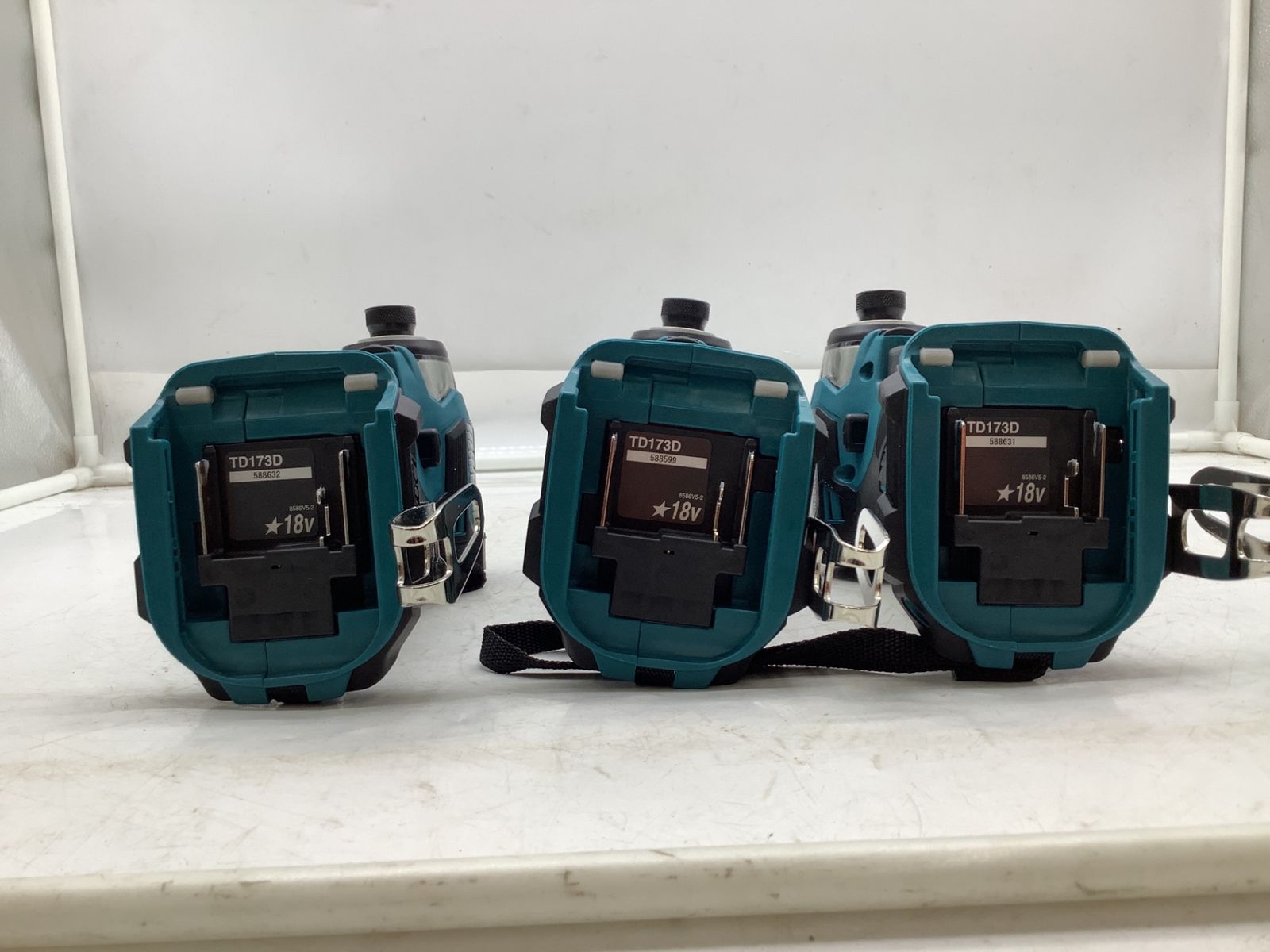 18v充電式インパクトドライバ
