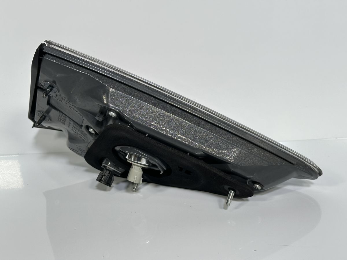 破損キズなし 低走行 レクサス RX270 AGL10W 後期 純正 左フィニッシャーランプ Assy テール 内側 LH 81591-48140 48-130 5 管理26642 FFCRYSTALESIA_COM