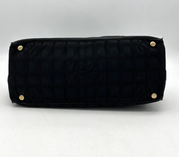 CHANEL（シャネル）ニュートラベルライン トートバッグ ブラック