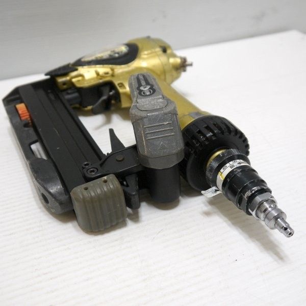 【USEDエア工具】日立工機 4mm 高圧タッカー N2504HM 中古品 エア工具 HiKOKI 日立工機 高圧タッカー N2504HMB HiKOKI