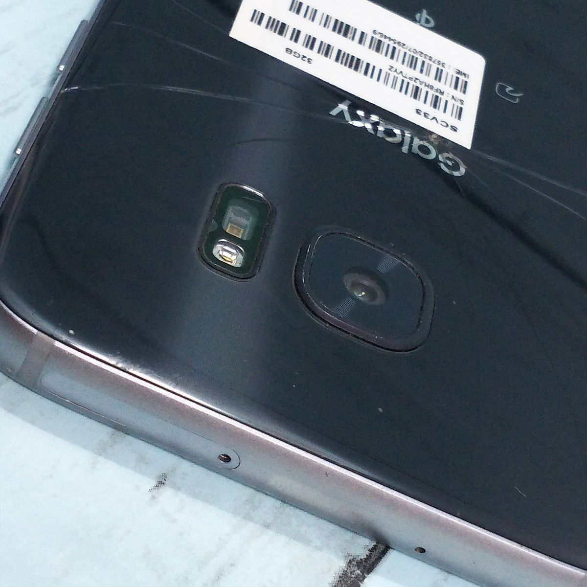 au Galaxy S7 edge SCV33 ブラックオニキス 本体 白ロム [ジャンク 