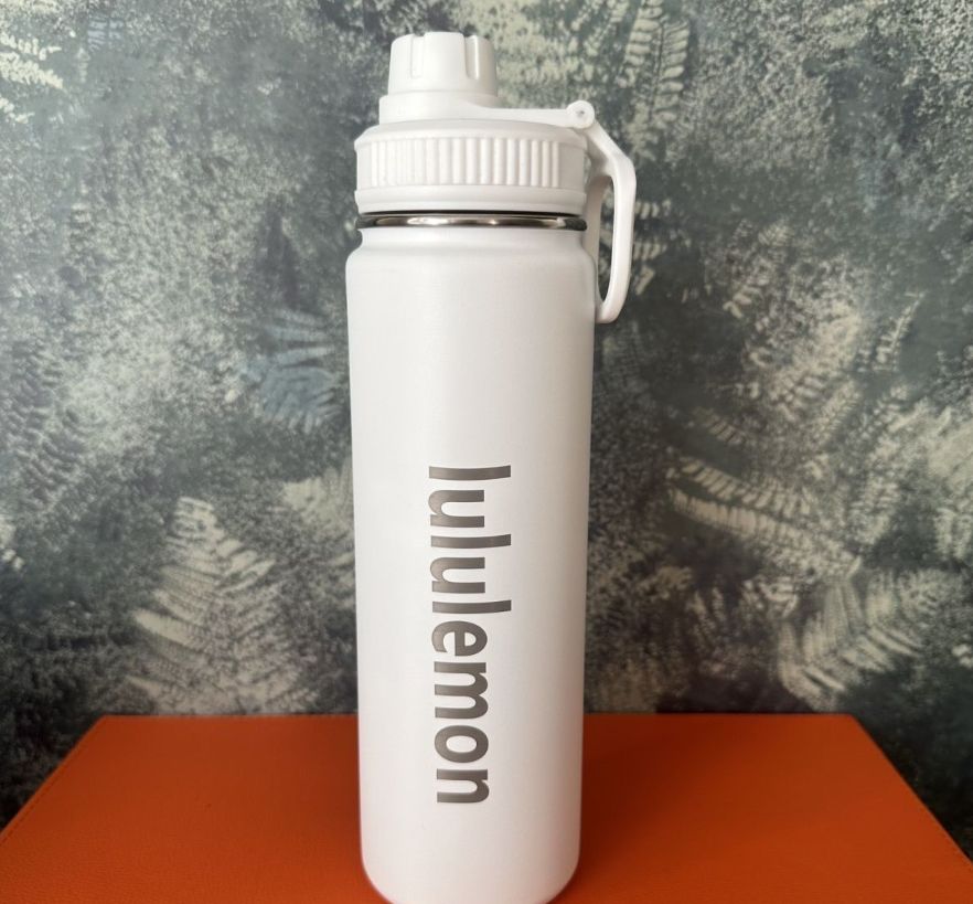 lululemon ルルレモン 水筒 タンブラー ロゴボトル 保冷 大容量