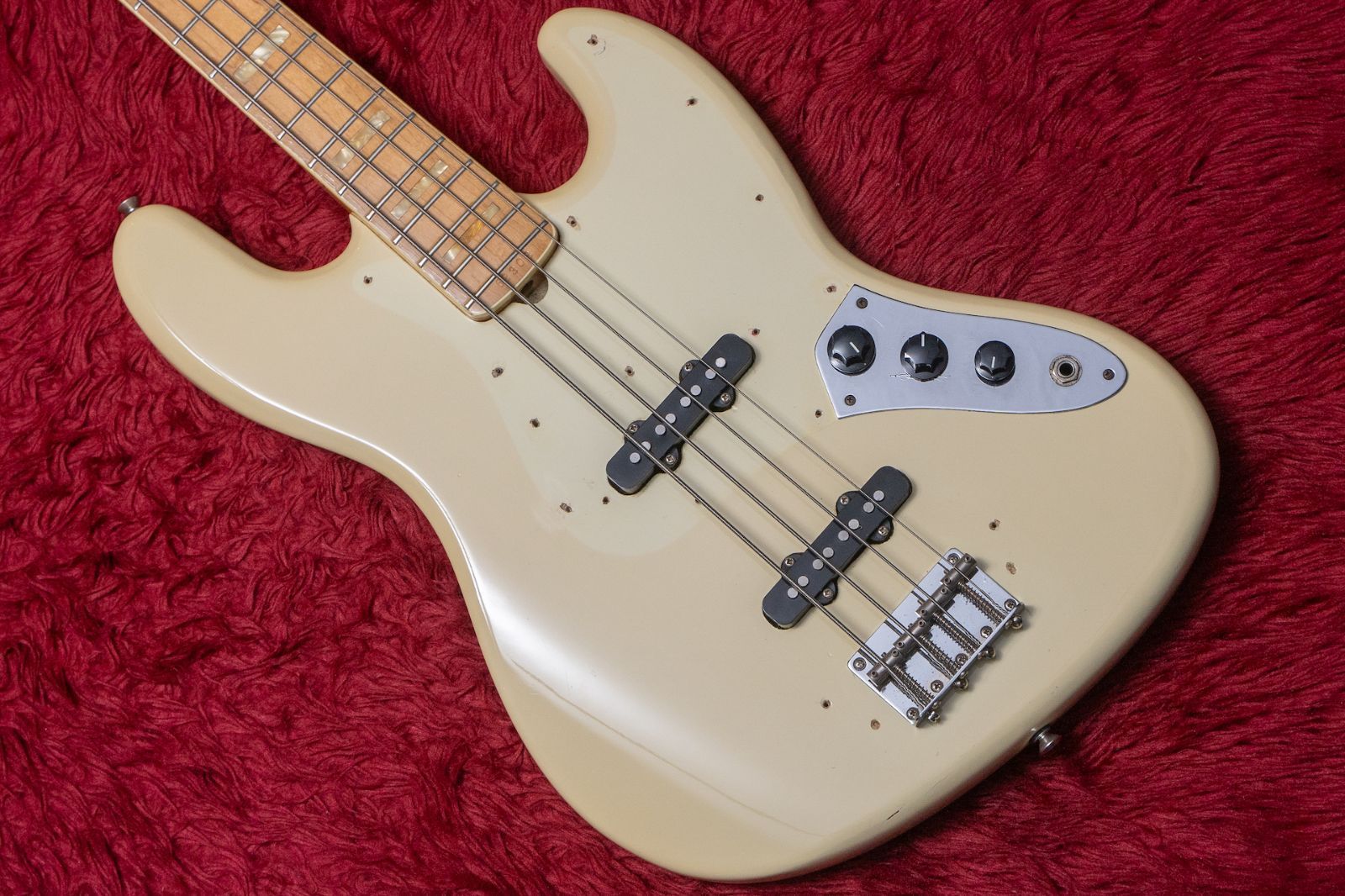 フェンダー ロードウォーン プレシジョンベース ギタータウン