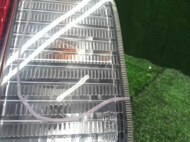 ノート DAA-HE12 右フロントストラット ショック スプリング