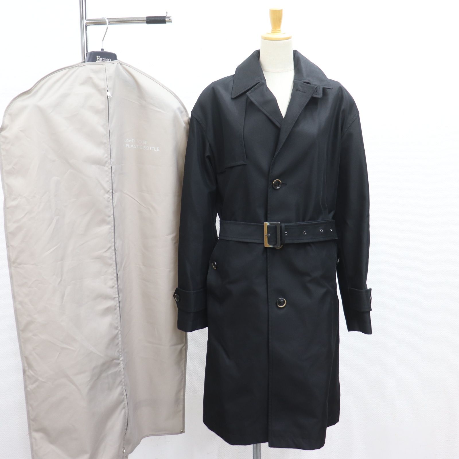 Herno ブラック トレンチコート Herno ダブルブレスト トレンチコート