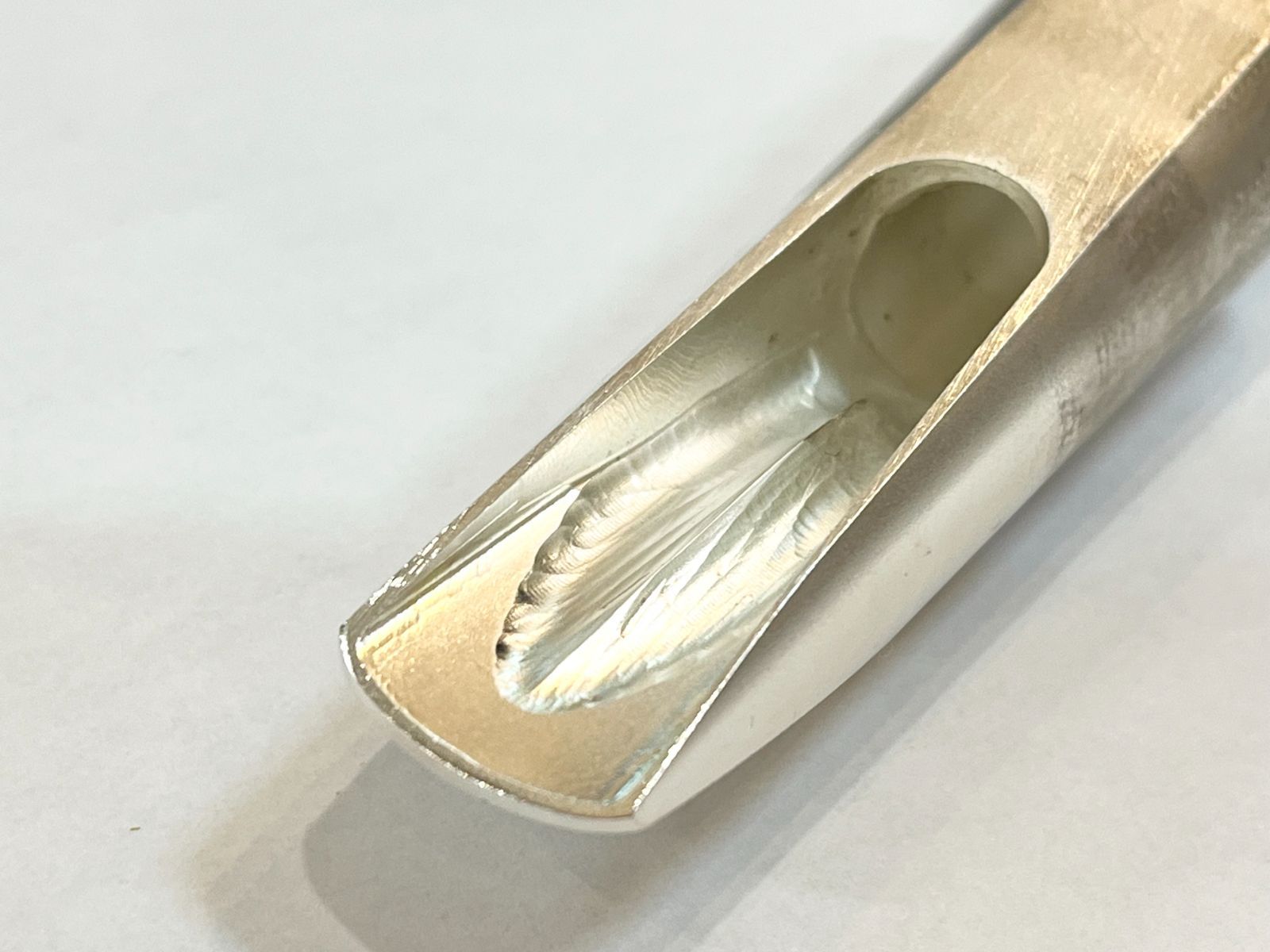 6番】アルトサックス メタルマウスピース ノーブランド リガチャー付