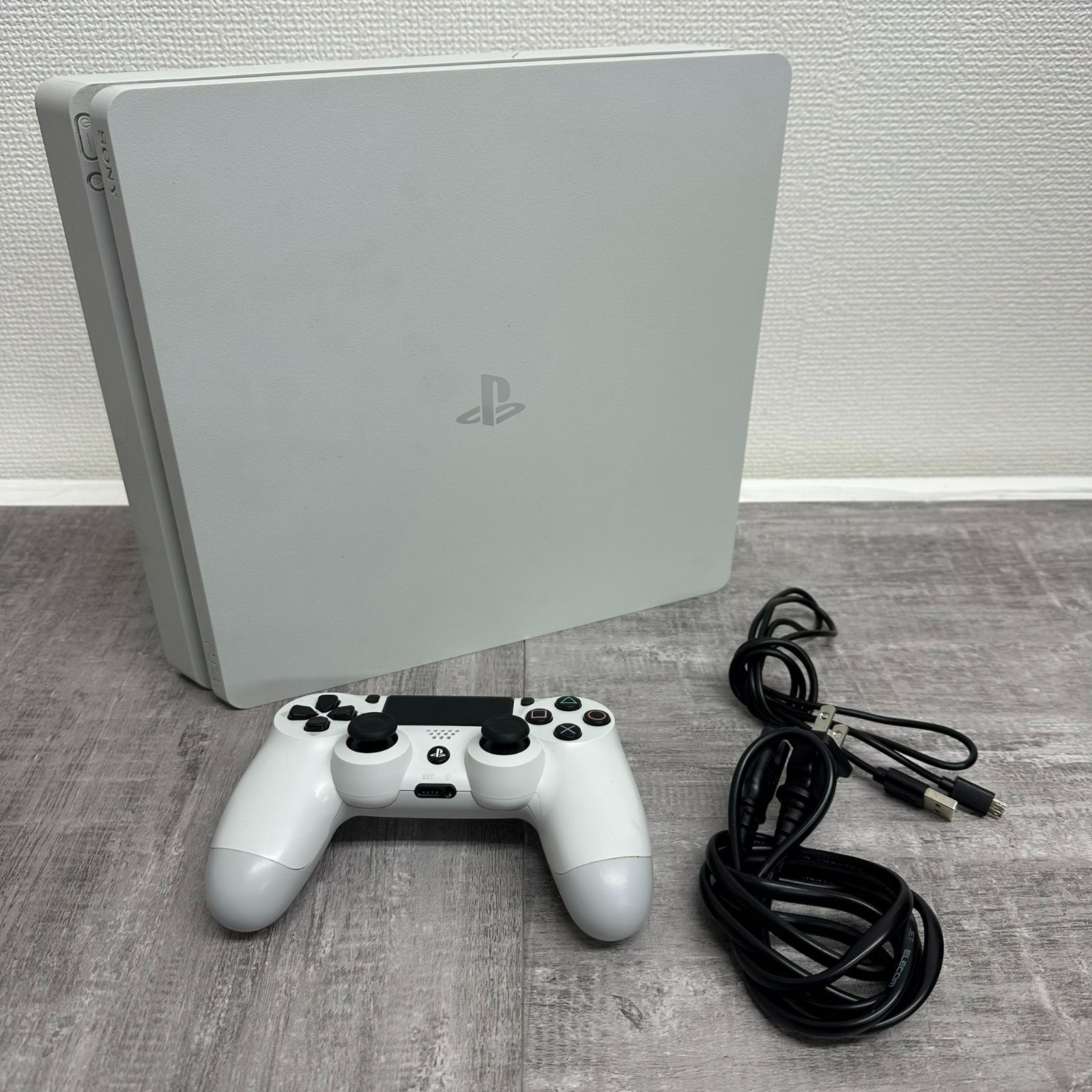 PS4本体 PlayStation4 1TB ホワイト PS4 SONY BLACK CUH-2200B - メルカリ