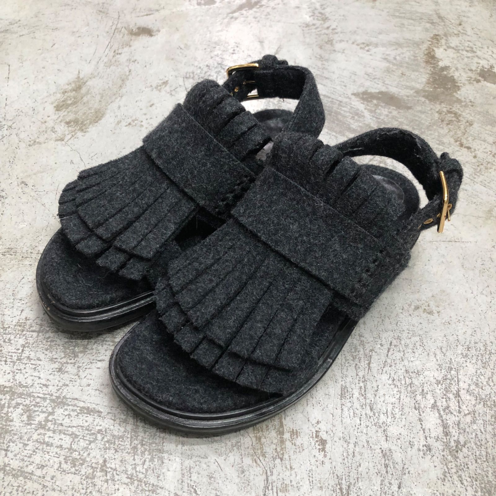 【美品】MARNI マルニ　タッセル付きオープントゥサンダル ブラック 楽天市場】マルニ MARNI サンダル ブラック レディース 大きい
