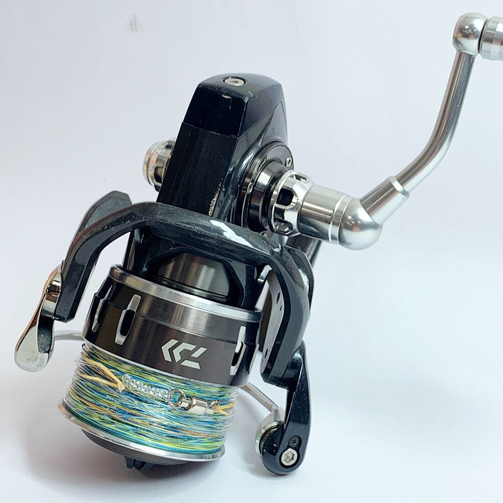 DAIWA - ★★DAIWA ダイワ キャタリナ 4000H スピニングリール　 059583 スプールエッジ傷あり　使用感あり　本体のみ DAIWA ダイワ キャタリナ 4000H スピニングリール 059583