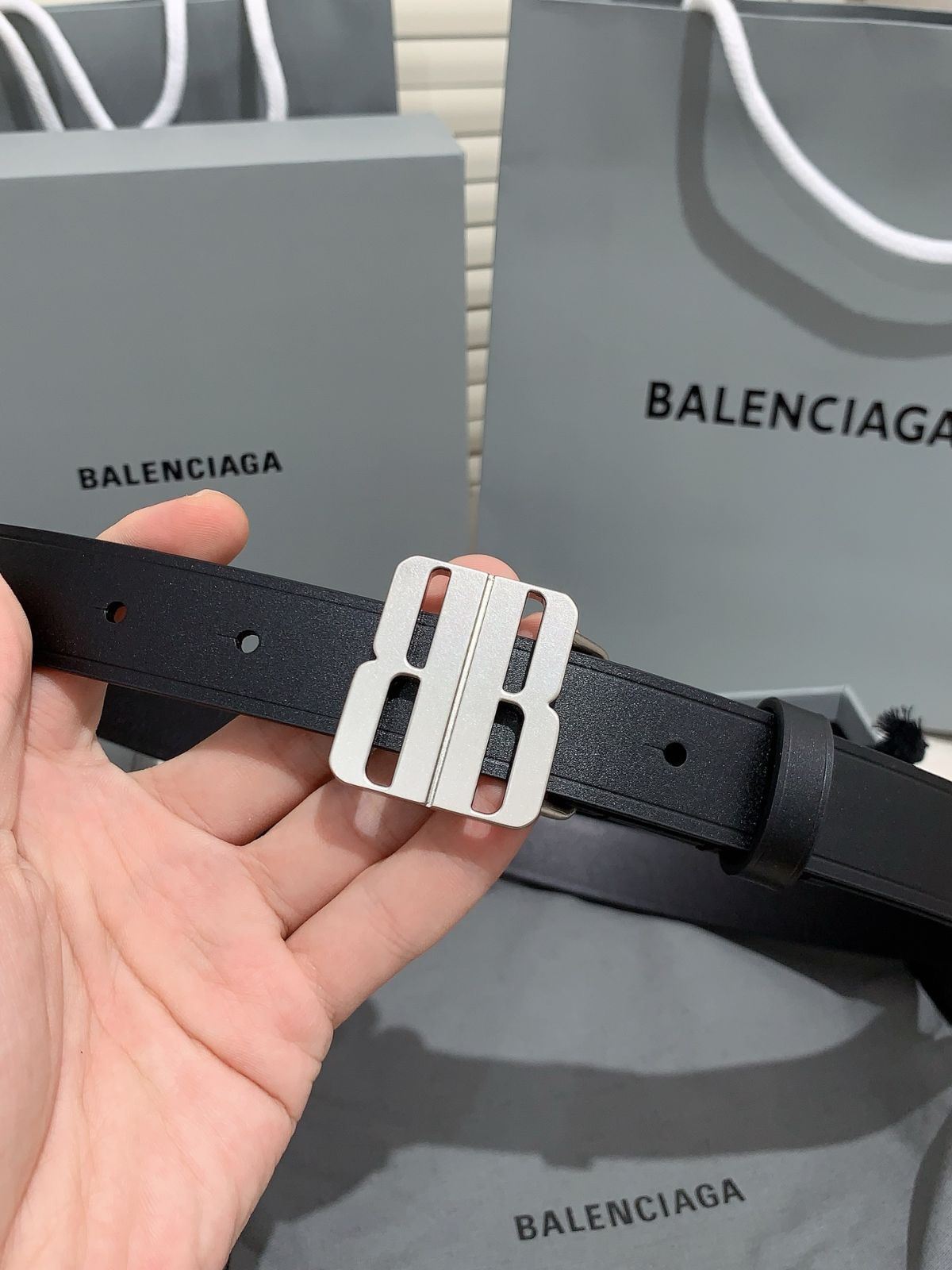 今日特価】Balenciaga 新款レザーベルト-3 - メルカリ
