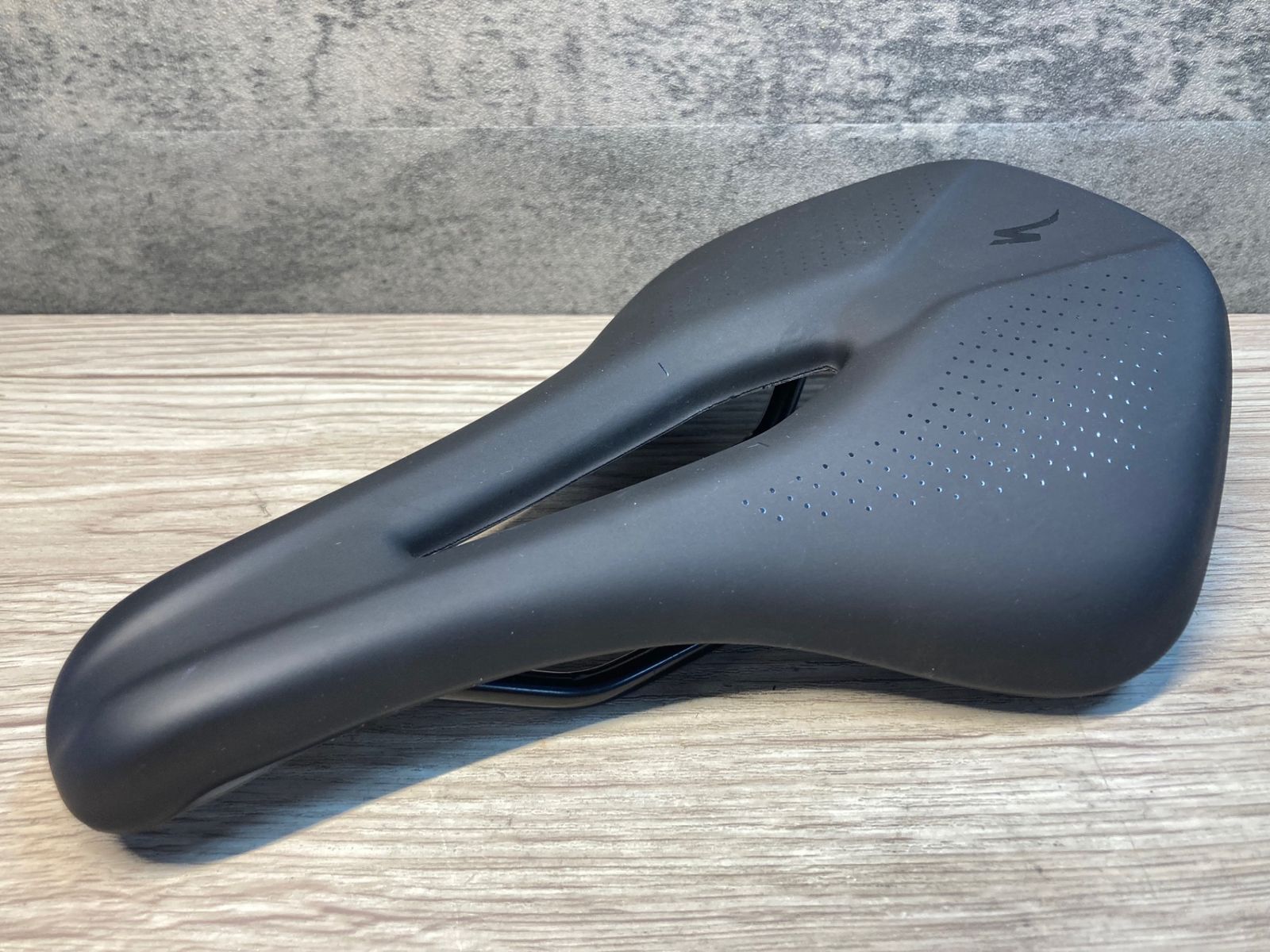 JJ673 スペシャライズド SPECIALIZED パワー POWER サドル 黒 155mm スチールレール